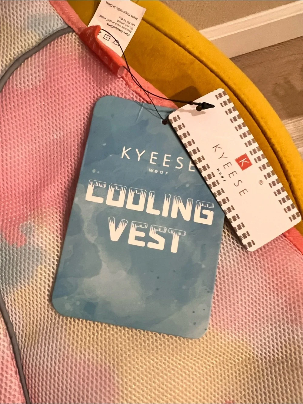 KYEESE Cooling Vest- protect pets from overheating